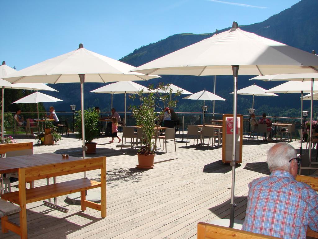 Hotel Restaurant Flaschen Альбинен Экстерьер фото