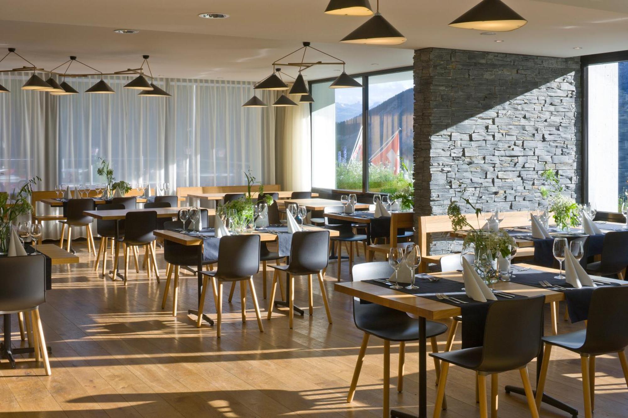 Hotel Restaurant Flaschen Альбинен Экстерьер фото